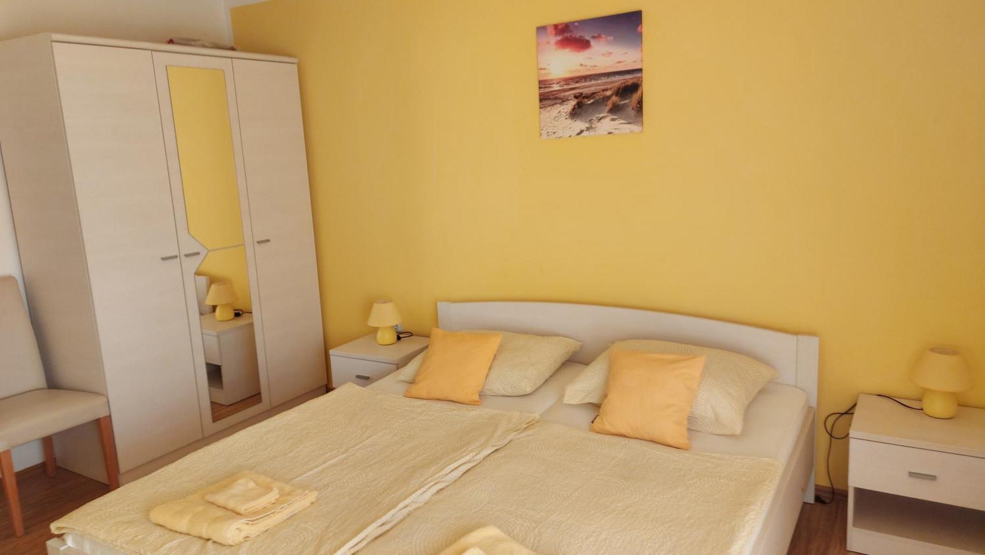 Apartments Kivi Novigrad Istria Habitación foto