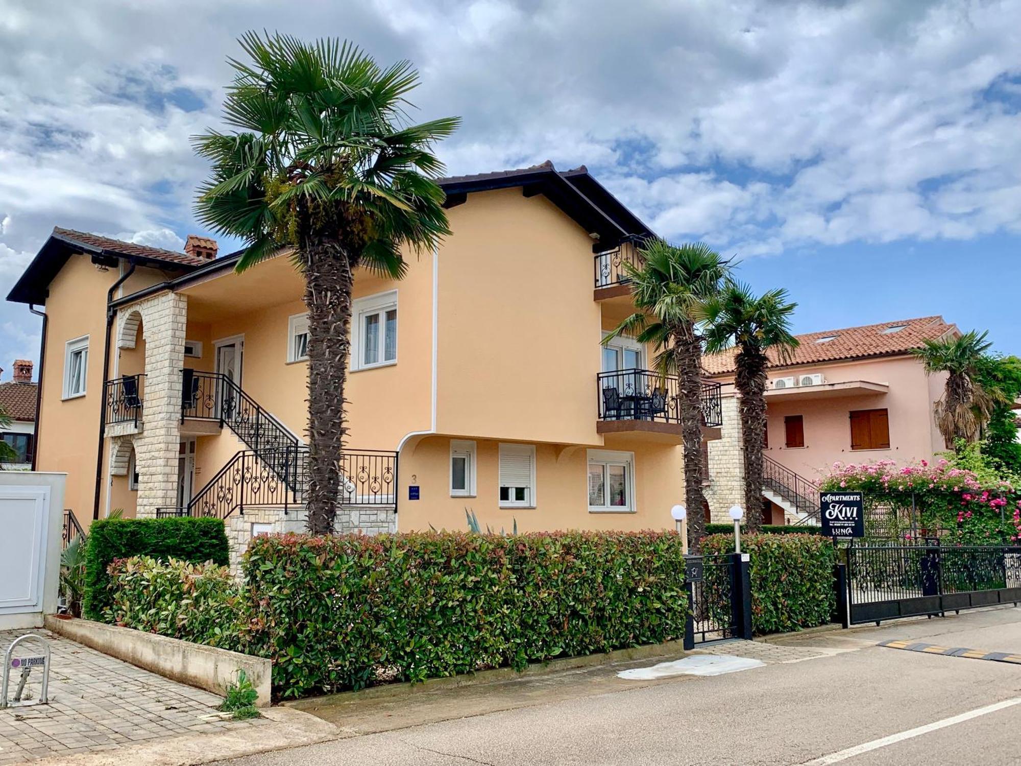 Apartments Kivi Novigrad Istria Exterior foto